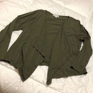 Liz Claiborne olive teeshirt cardigan